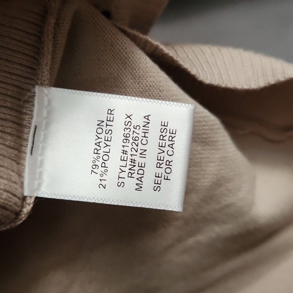 NWT Letty & Me Sweater - Picture 3 of 3